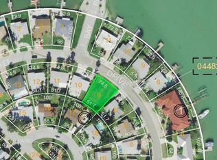 743 Pruitt Dr, Madeira Beach, FL 33708