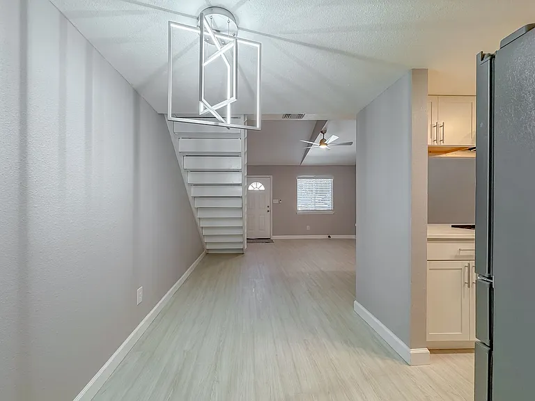2465 Talco Hills Dr #C — Photo 17