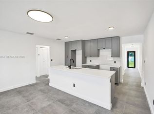 2255 NE 173rd St #0, North Miami Beach, FL 33160