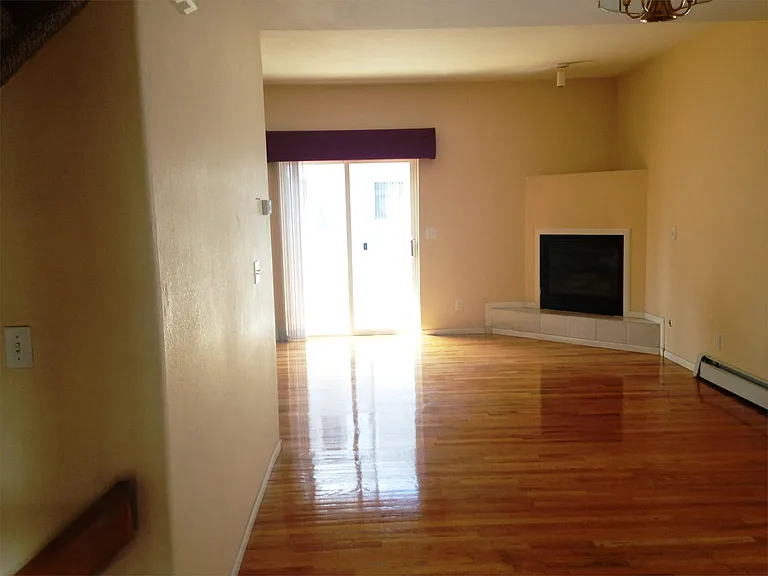 3683 Iris Ave — Photo 7
