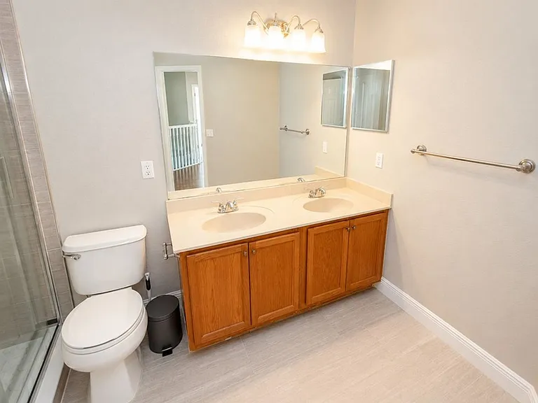 12827 Oulton Cir — Photo 31
