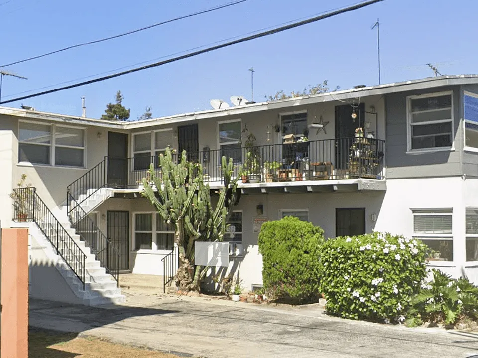 12021 Louise Ave