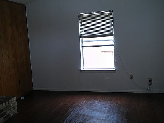 2nd image of 5814 Tinsley Dr