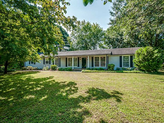 4th image of 1106 Gardner Dr