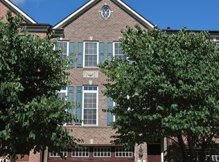 18 Sharpstead Ln, Gaithersburg, MD 20878