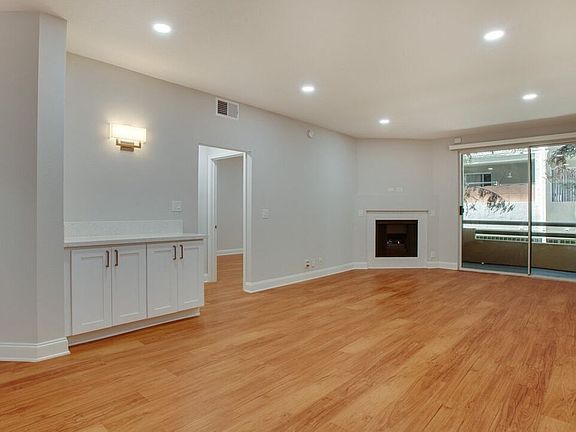 2nd image of 1420 Peerless Pl APT 208