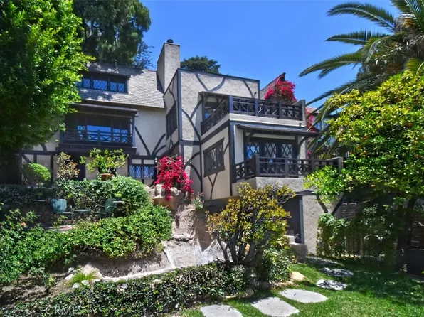 3892 Clayton Ave, Los Angeles, CA 90027