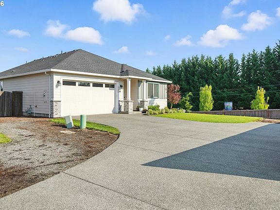 4th image of 17900 NE 47th Ave