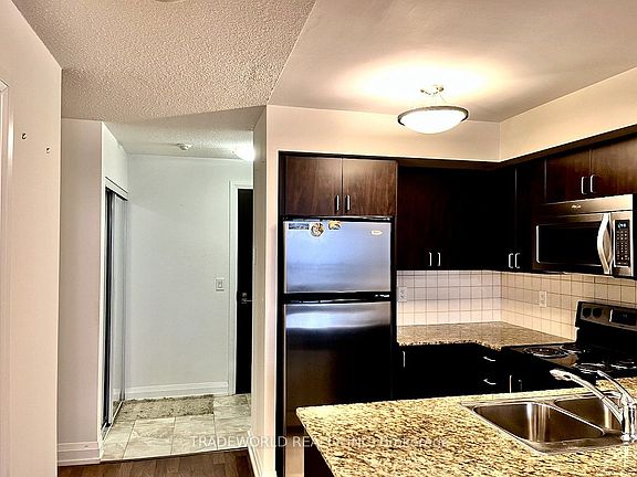 5th image of 55 De Boers Dr #408