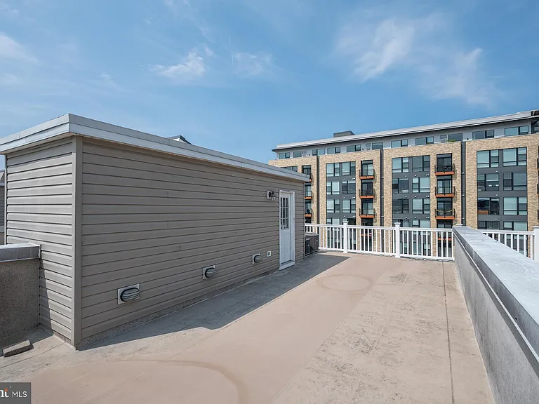 1236 Harbor Island Walk — Photo 47