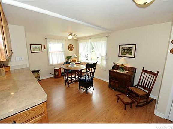 4th image of 5078 College St