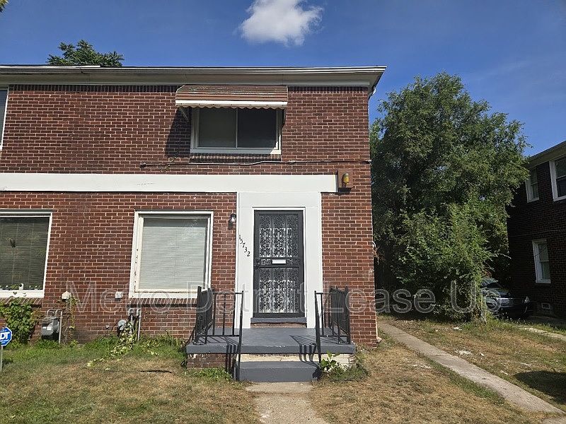 1st image of 15734 Meyers Rd Unit 1