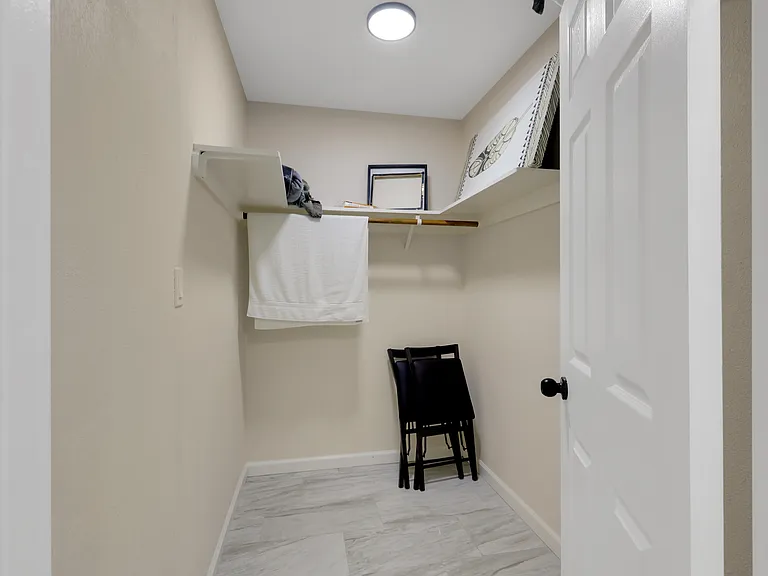1104 F St #2 — Photo 8
