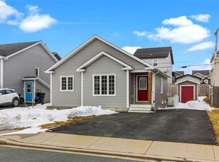 19 Bridgeport St, Paradise, NL A1L4C1