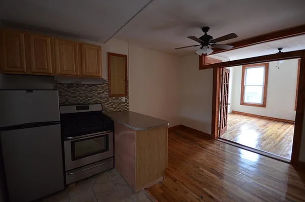 Rented by Swythe, Inc. | media 12