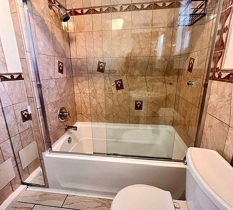 4th image of 686 River St #1