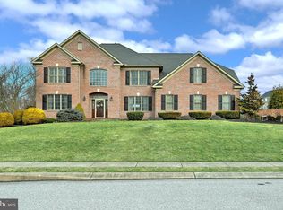 1550 Guildford Ln, York, PA 17404