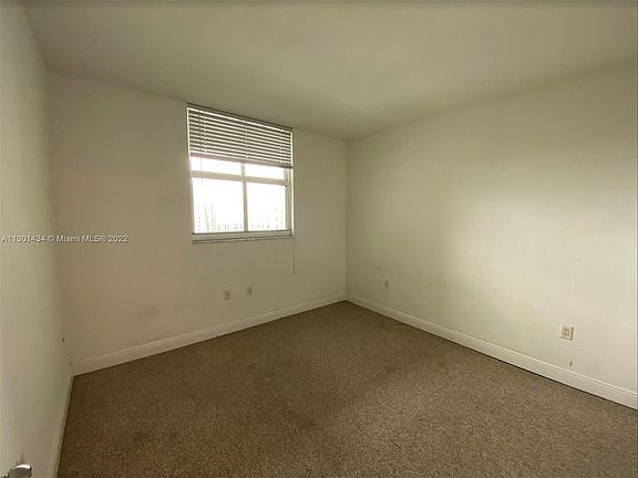5th image of 1250 S Miami Ave #1303