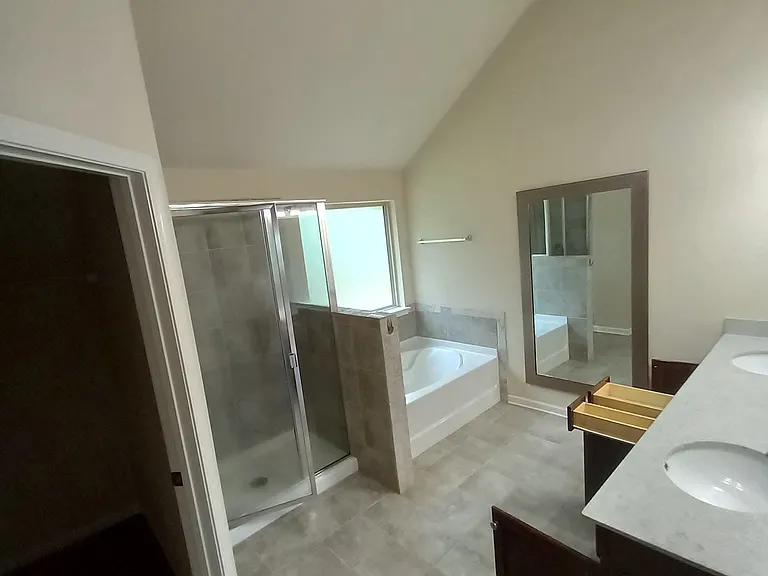609 Angel Oak Ln — Photo 8