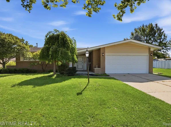 11114 Greendale Dr, Sterling Heights, MI 48312