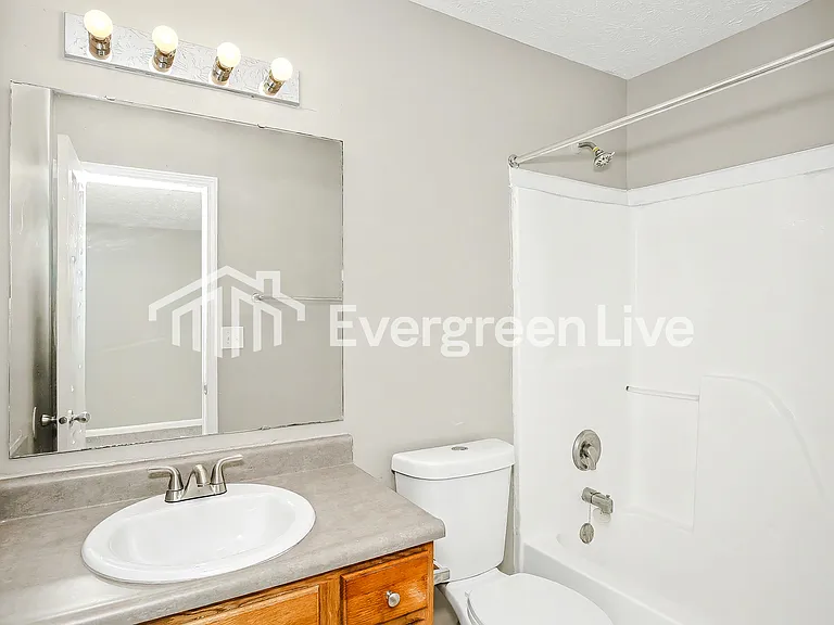 4919 Lewiston Dr — Photo 9