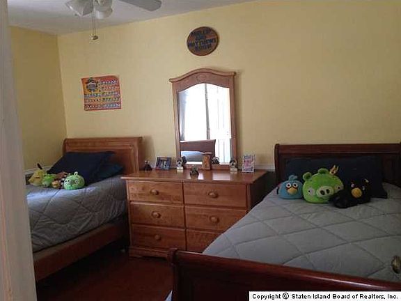 4th image of 16 Sonia Ct