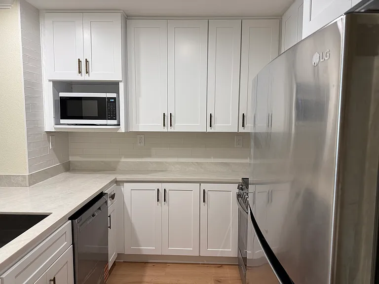 151 Lakeside Dr #213 — Photo 10