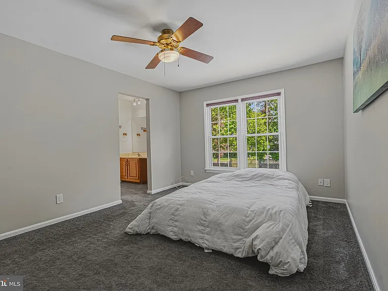 9729 Zimbro Ave — Photo 15