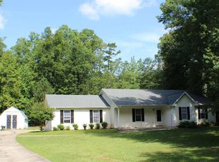 127 Lullwater Dr, Sharpsburg, GA 30277