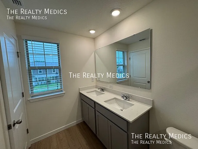 16594 Barbours Creek Way — Photo 18