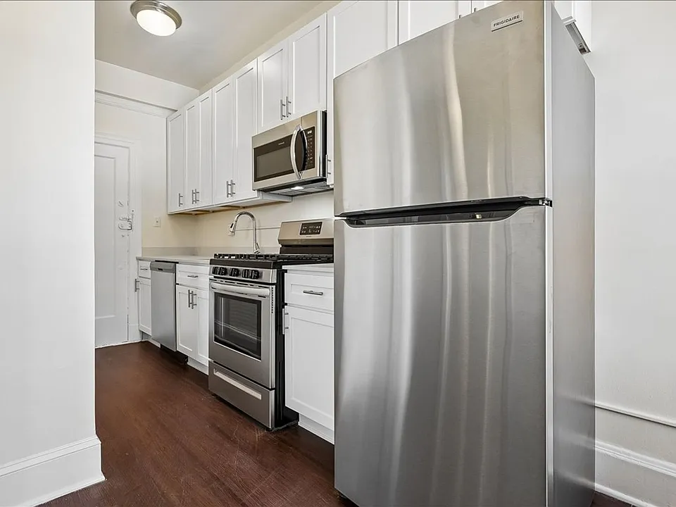 1616 16th Street NW