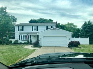 181 Crestview Dr, Elyria, OH 44035