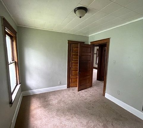 4th image of 1816 Whitney Ave #2