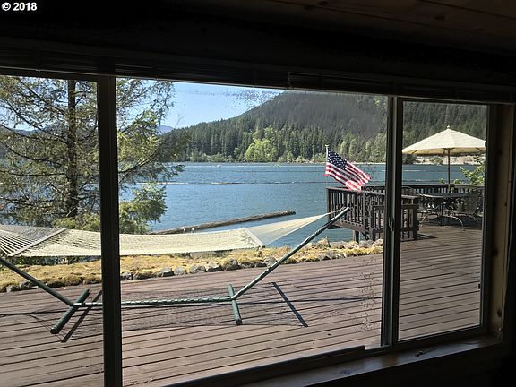 4th image of Cabin 18 Northwoods