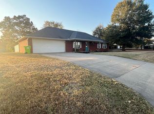 196 Shady Grove Rd, Clarksville, AR 72830