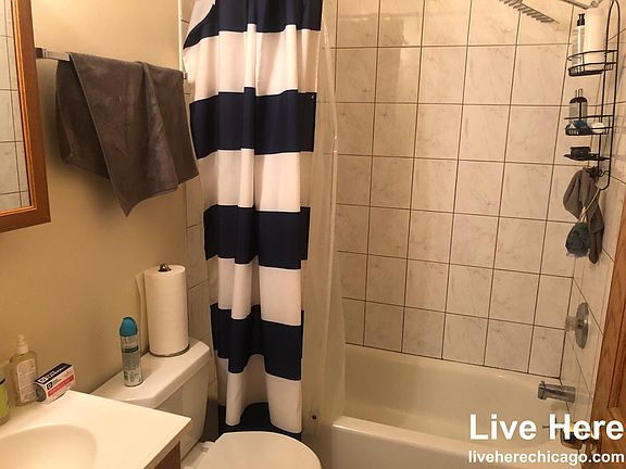 5th image of 1528 N Bosworth Ave #2RM