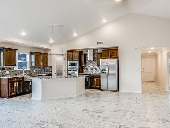 4th image of 424 Davis Greenwood Ct