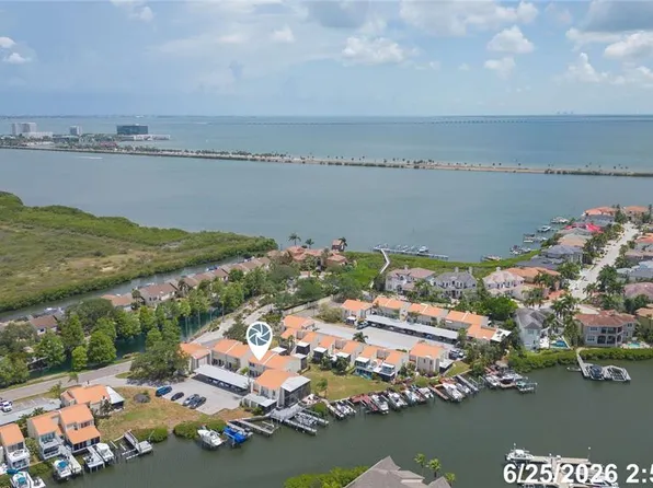 4207 Fogcutter Ct, Tampa, FL 33615