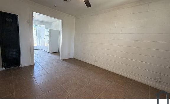 3rd image of 2203 N 26th Pl APT 5