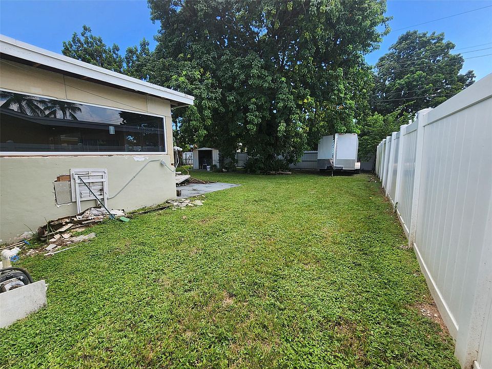2nd image of 4008 Adams Street