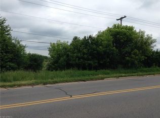 Kirk Rd, Youngstown, OH 44515