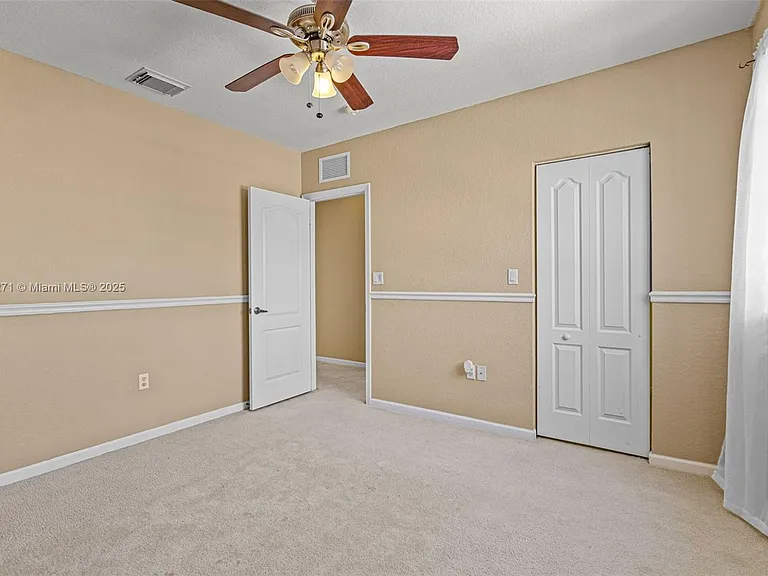 20530 NW 12th Ct — Photo 26