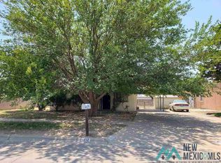 1212 Holland Dr, Roswell, NM 88203