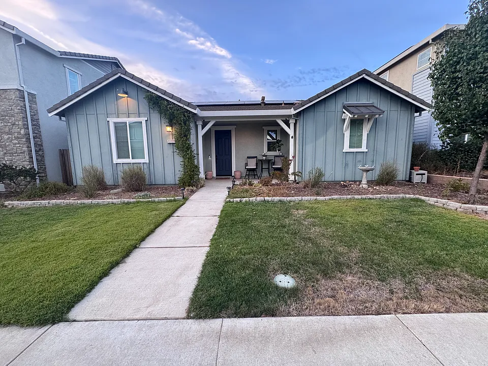 12729 Rosilla Coast Ln