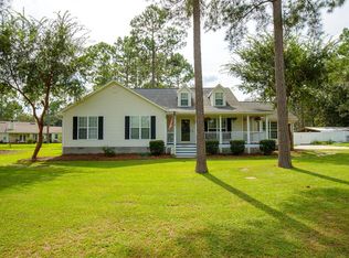 4883 Timberwood Dr, Hahira, GA 31632