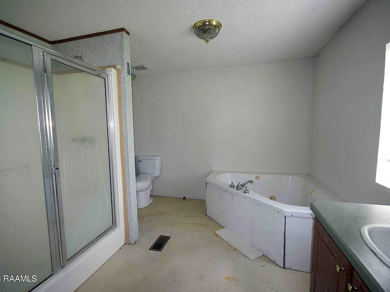 3467 Cleopha Rd — Photo 6