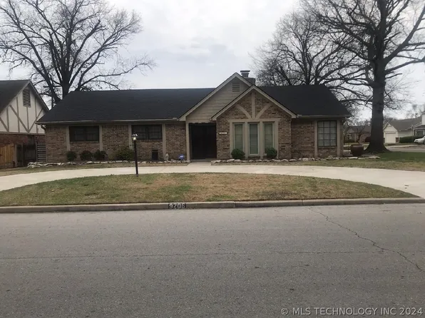 9206 E 38th St, Tulsa, OK 74145