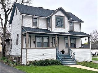 200 Fairbank Rd #2, Riverside, IL 60546