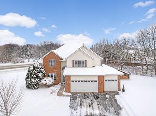 9890 71st St S, Cottage Grove, MN 55016