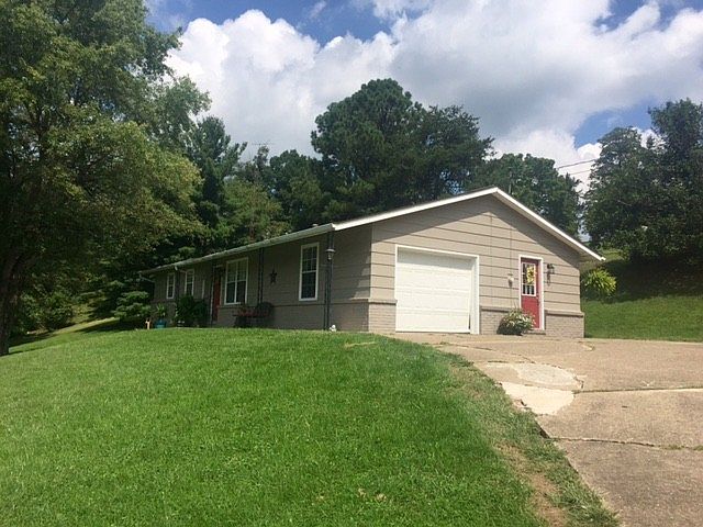 1st image of 218 Vallis Dr